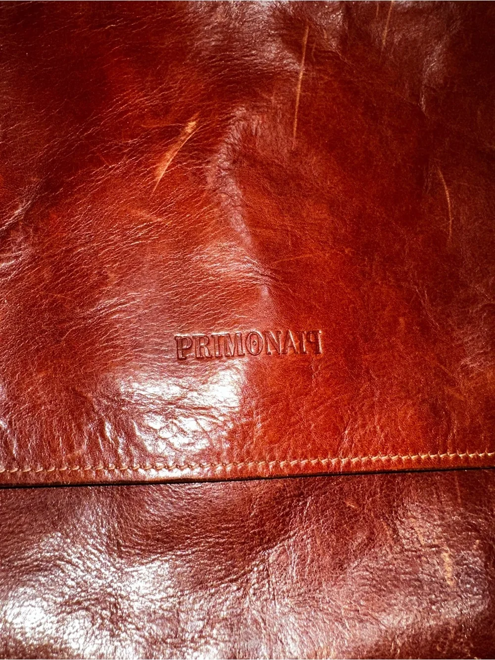 Classic Brown Leather Messenger Bag with Adjustable Strap
